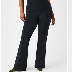 New Spanx The high rise flare pants. Size 1X. New without tags.